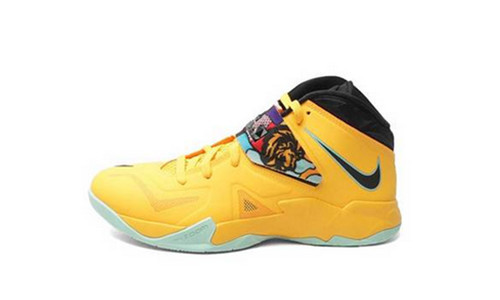 詹姆斯篮球鞋lbjsoldier战士7太上皇599264800